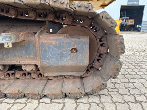 2012 Komatsu HB215LC-1