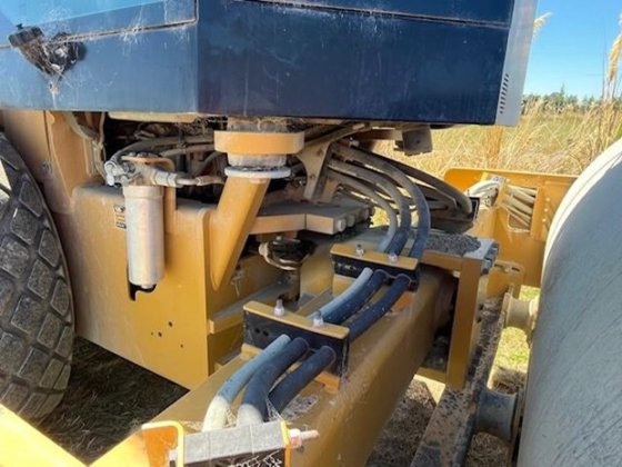 2017 CATERPILLAR CS56B