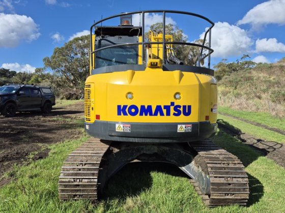 2023 KOMATSU PC138US-8