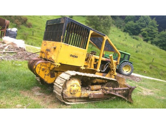 CATERPILLAR D4 D