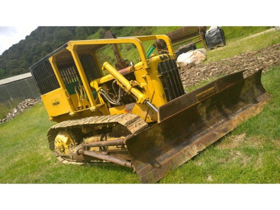 CATERPILLAR D4 D