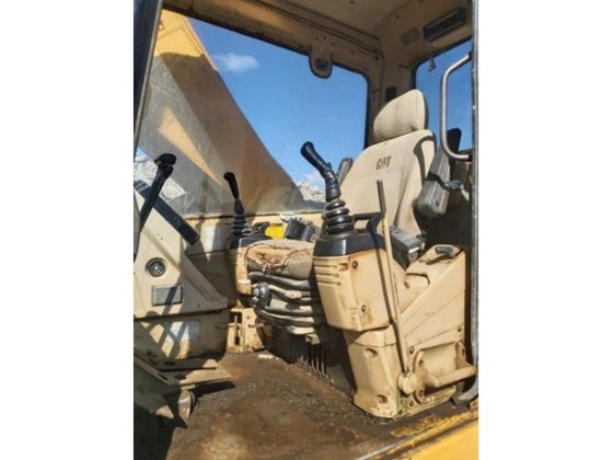 1993 CATERPILLAR 320