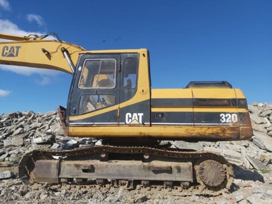 1993 CATERPILLAR 320