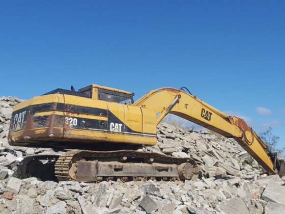 1993 CATERPILLAR 320