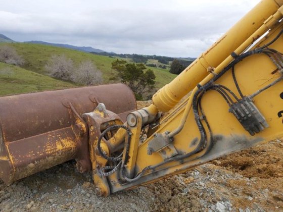 2012 KOMATSU PC270LC-8