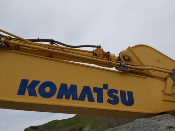2012 KOMATSU PC270LC-8