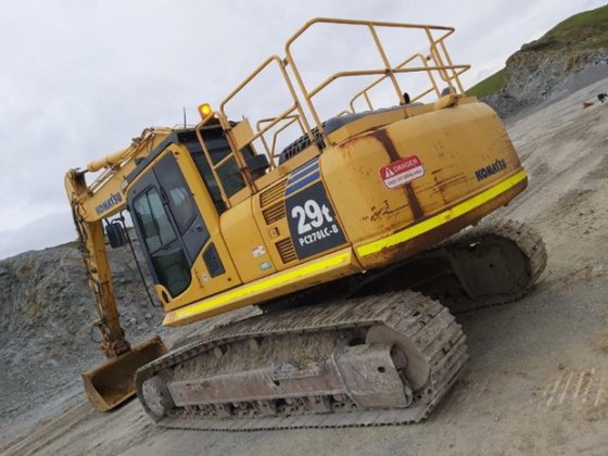 2012 KOMATSU PC270LC-8