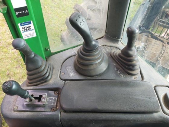 2013 JOHN DEERE 748H