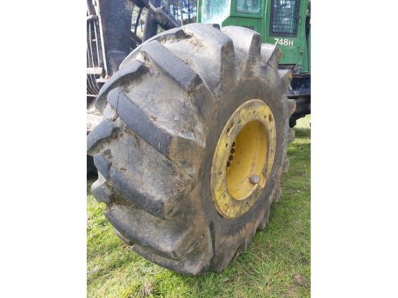 2013 JOHN DEERE 748H