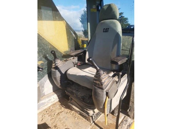 2008 CATERPILLAR 330DL