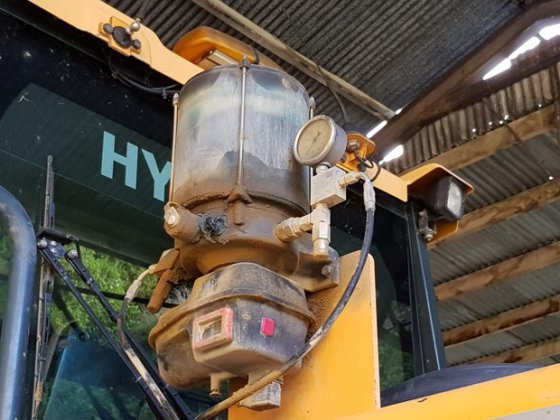 2012 HYUNDAI HL757-9