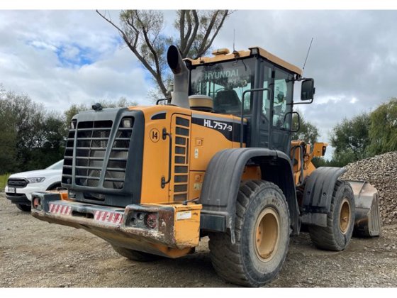 2012 HYUNDAI HL757-9