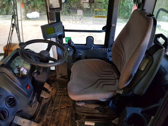 2012 HYUNDAI HL757-9