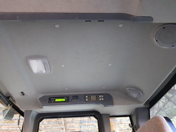 2012 HYUNDAI HL757-9