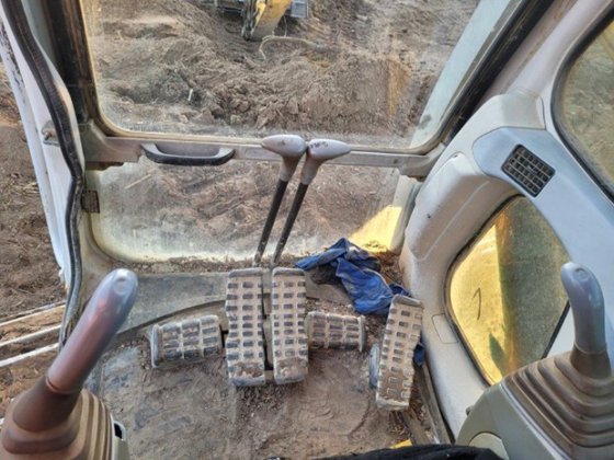 2003 SUMITOMO SH200-3