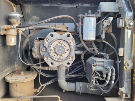 2003 SUMITOMO SH200-3