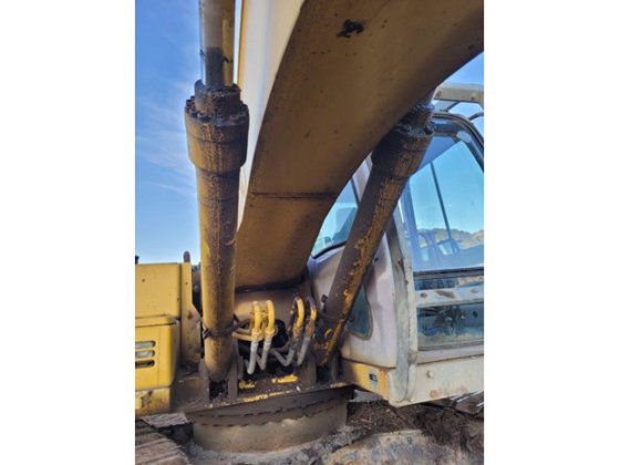 2003 SUMITOMO SH200-3