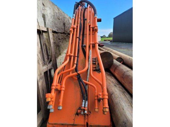 2017 HITACHI ZX200-5B