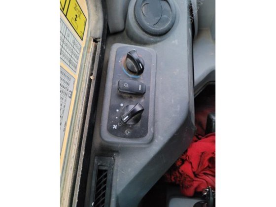 2019 CATERPILLAR 305.5E2