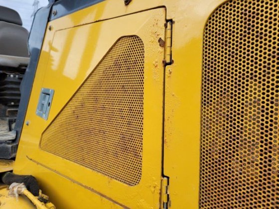 2011 JOHN DEERE 700J