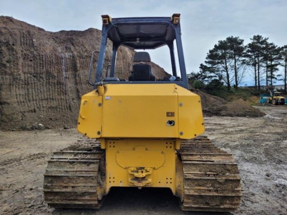 2011 JOHN DEERE 700J