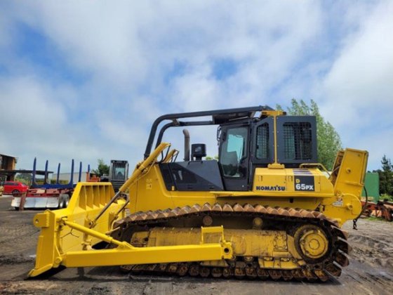 2004 KOMATSU D65PX-15