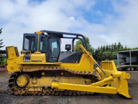 2004 KOMATSU D65PX-15