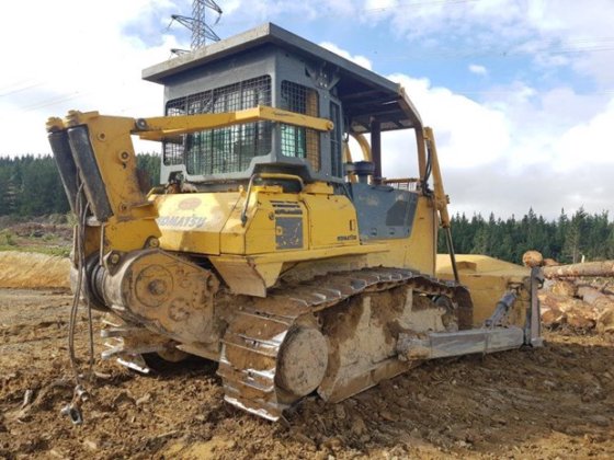 2007 KOMATSU D65EX-15