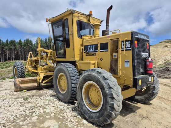 1983 CATERPILLAR 120G
