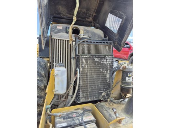 2012 CATERPILLAR CP533 E