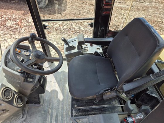 2012 CATERPILLAR CP533 E