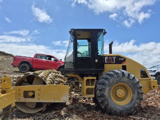 2012 CATERPILLAR CP533 E