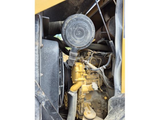 2012 CATERPILLAR CP533 E