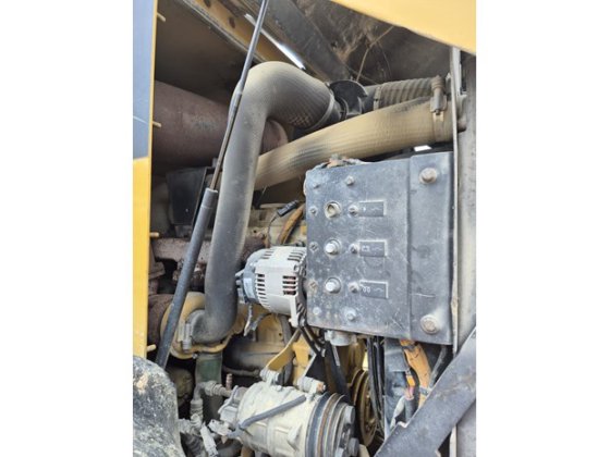 2012 CATERPILLAR CP533 E