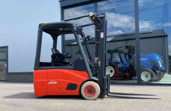 2012 Linde E16-01