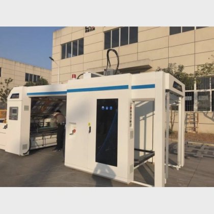 Innovo Bochen インテリジェント自動フルートラミネート装置