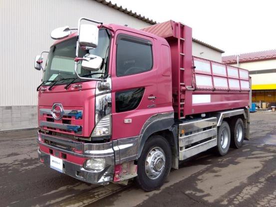 2015 日野　プロフィア