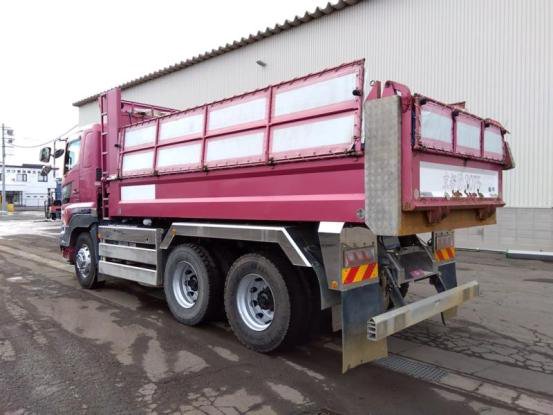 2015 日野　プロフィア