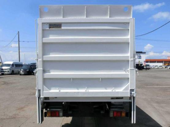 2008 いすゞ　エルフ