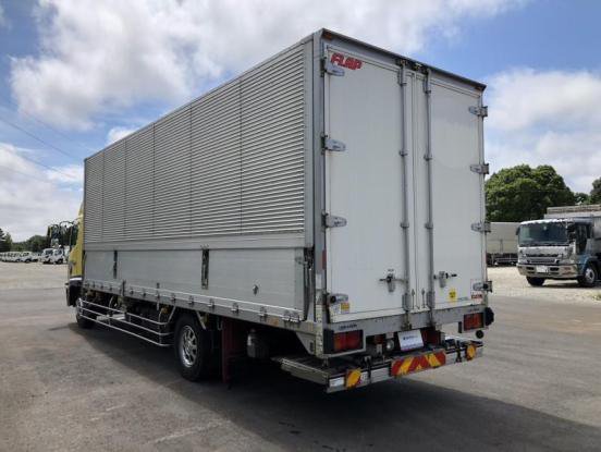 2013 日野　レンジャ－