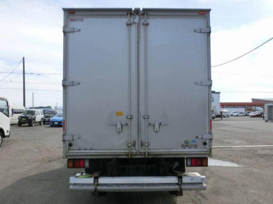 2018 いすゞ　エルフ