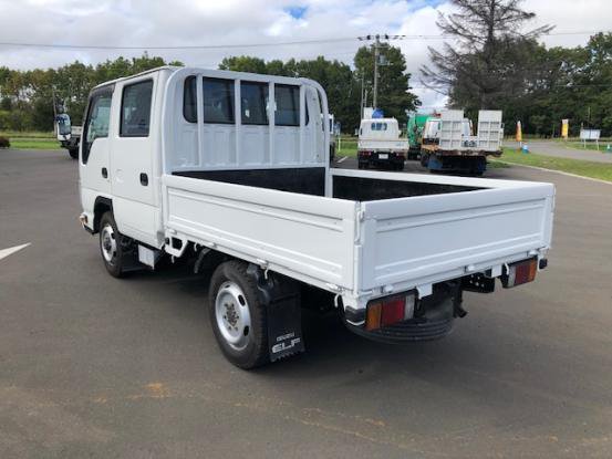 2016 いすゞ　エルフ