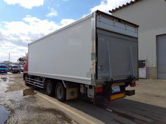 2009 日野　レンジャ－