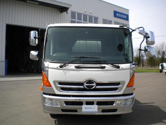 2015 日野　レンジャ－