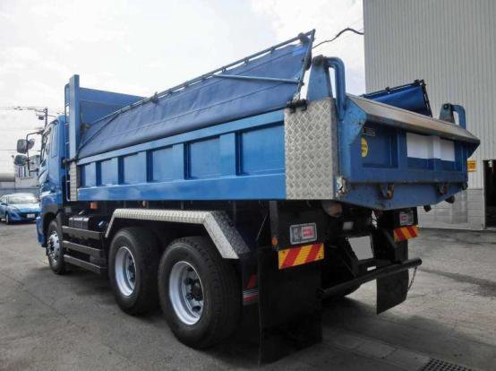 2018 日野　プロフィア