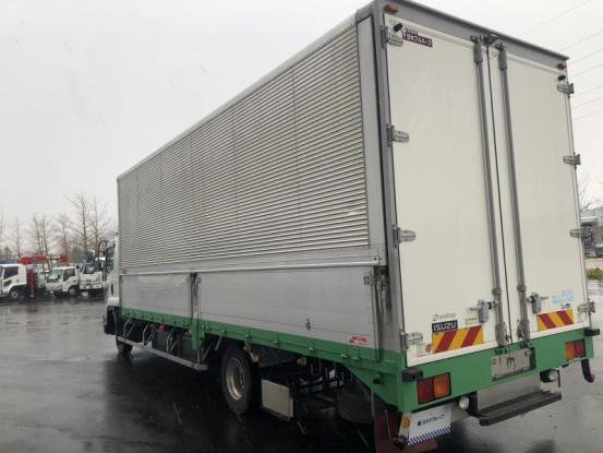 2017 いすゞ　フォワード