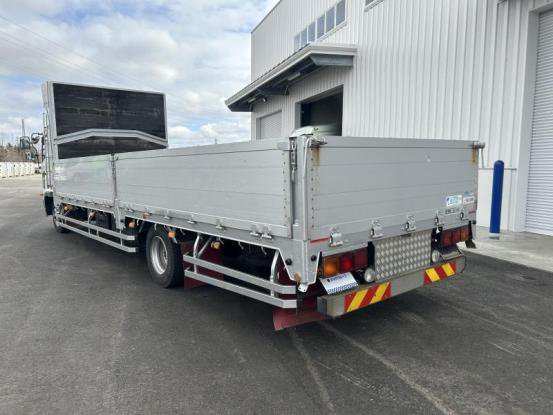 2016 日野　レンジャ－