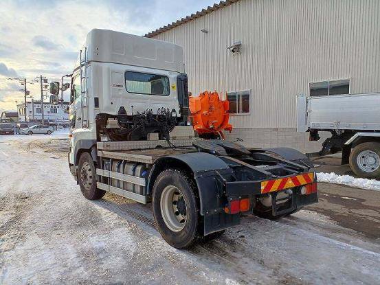 2017 日野　プロフィア