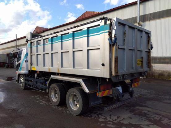 2011 三菱ふそう　ファイター