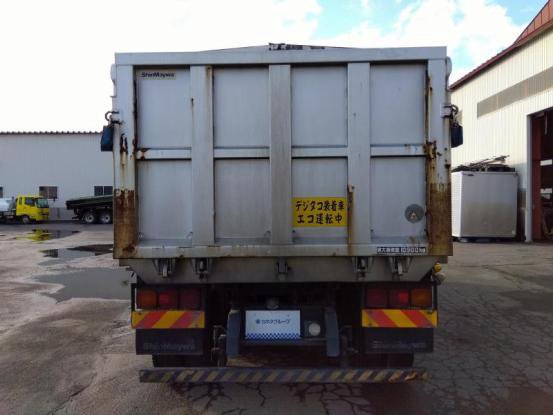 2011 三菱ふそう　ファイター